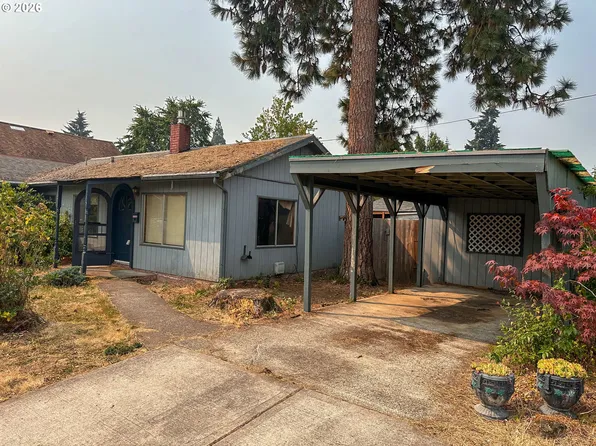 205 W Clarendon St, Gladstone, OR 97027