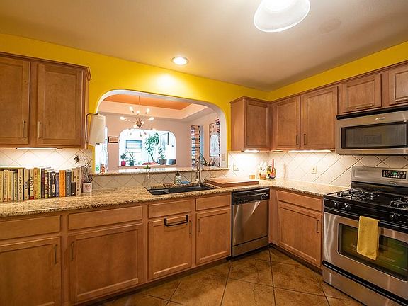 4th image of 3609 Clawson Rd #A