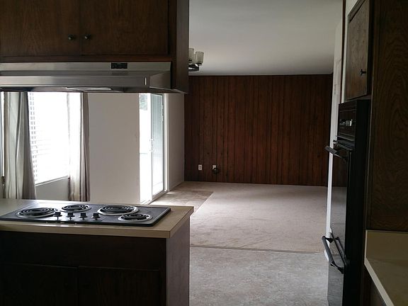 3rd image of 6803 Wallsey Dr