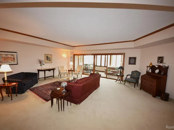 43100 Twelve Oaks Crescent Dr APT 5011, Novi, MI 48377