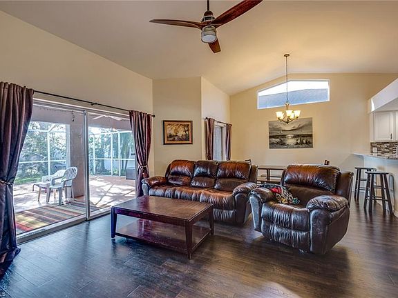 5th image of 18176 Horseshoe Bay Cir