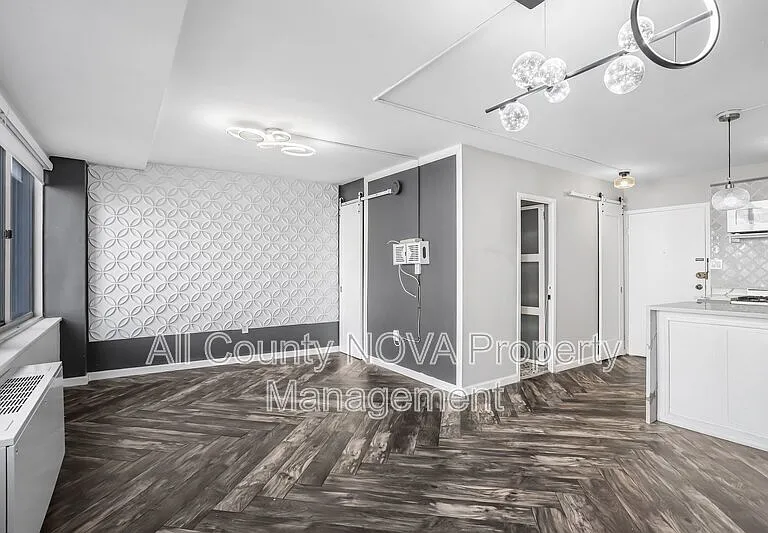 922 24th St NW #301 — Photo 28