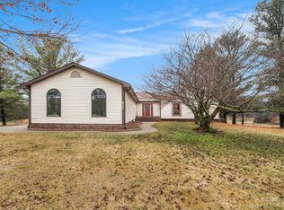 1075 W Bemis Rd, Saline, MI 48176