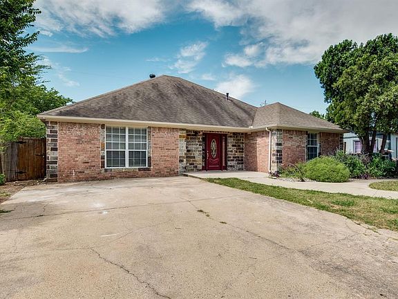 4th image of 248 Ash St