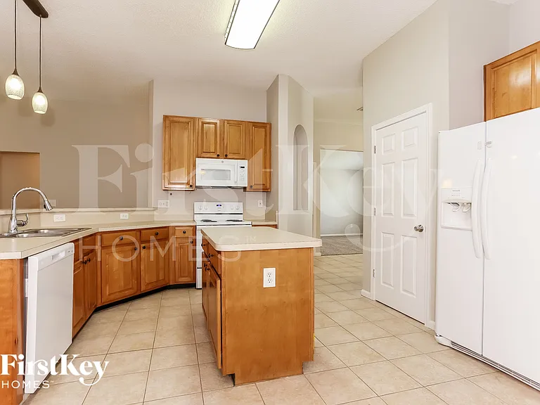 2563 Watermill Dr — Photo 7