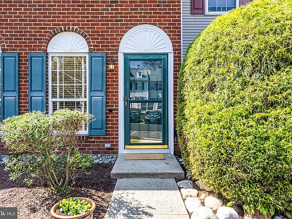 5th image of 189 Shrewsbury Ct