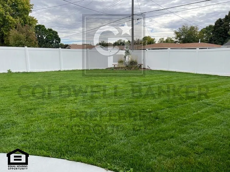 1202 Bel Aire Rd — Photo 21