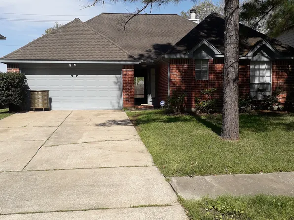 14823 Saint Cloud Dr, Houston, TX 77062