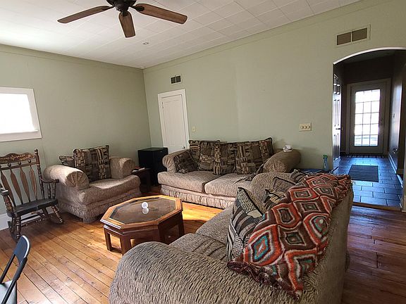 4th image of 309 Lake St #2