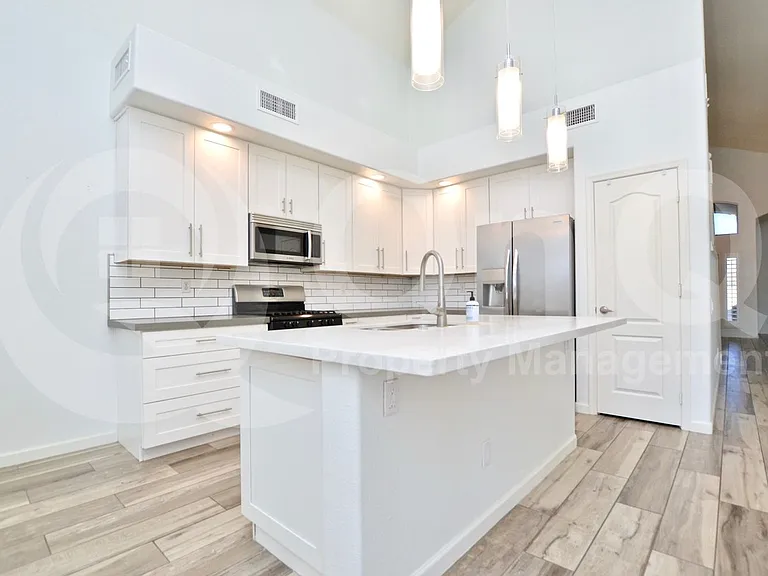 6629 W Rose Garden Ln — Photo 26