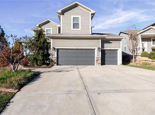 25240 W 142nd Ter, Olathe, KS 66061