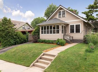 1343 Simpson St, Saint Paul, MN 55108