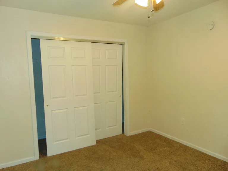 1709 N Lakewood Dr — Photo 25