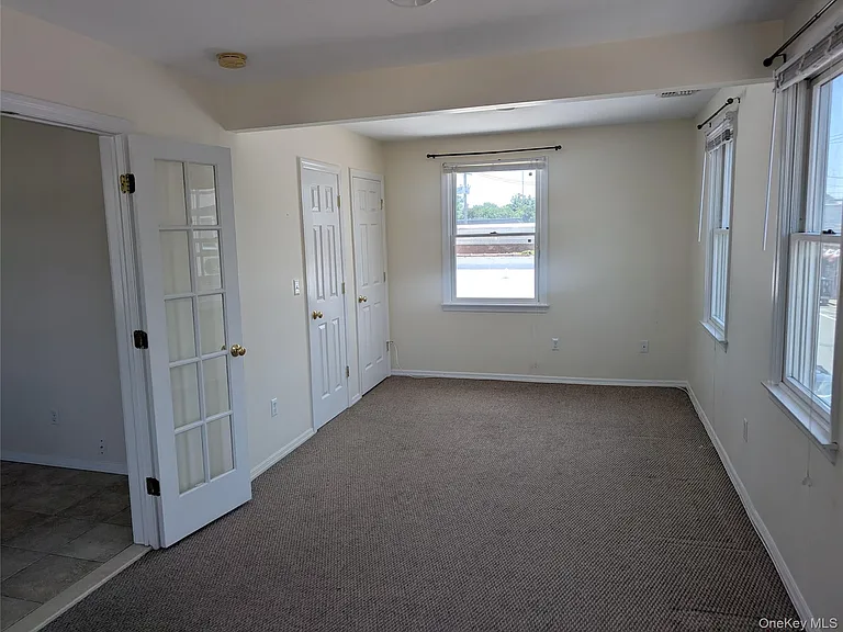 317 Bedford Ave — Photo 13