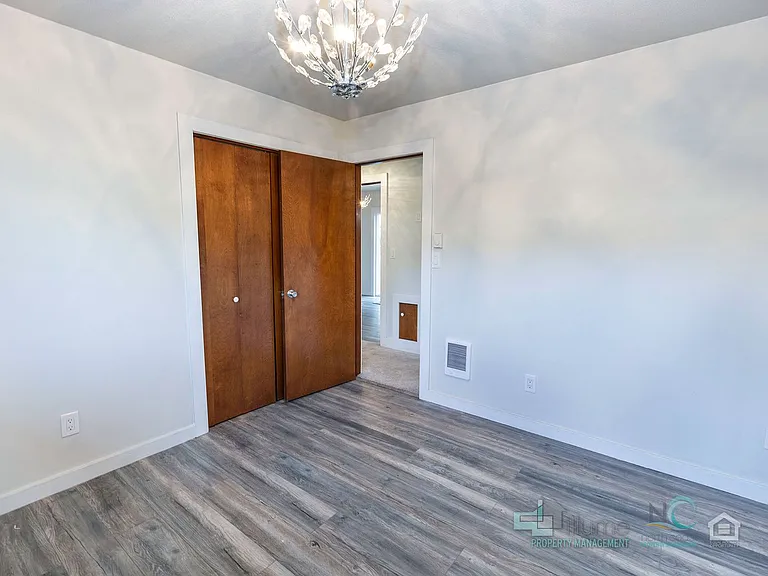 242 Hemlock St — Photo 27