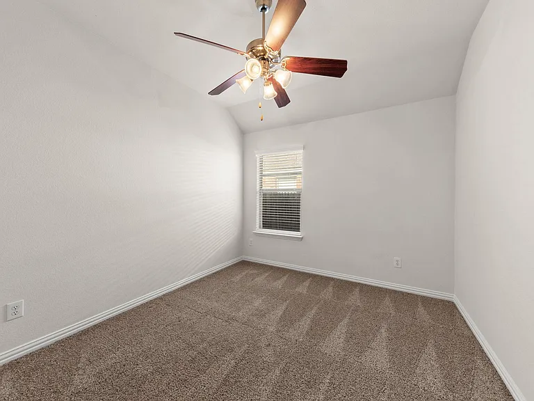 411 Tascate St — Photo 35