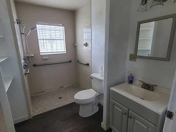 4th image of 4621 Vestal St