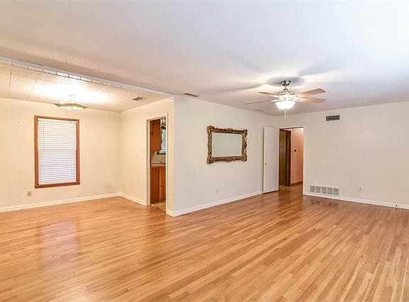 5th image of 7101 Briley Dr