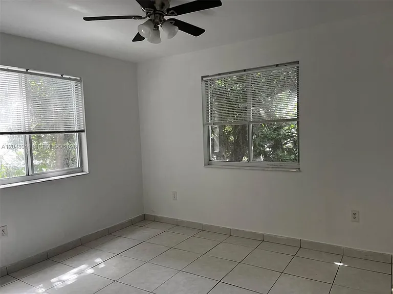181 NW 47th Ave #25 — Photo 8
