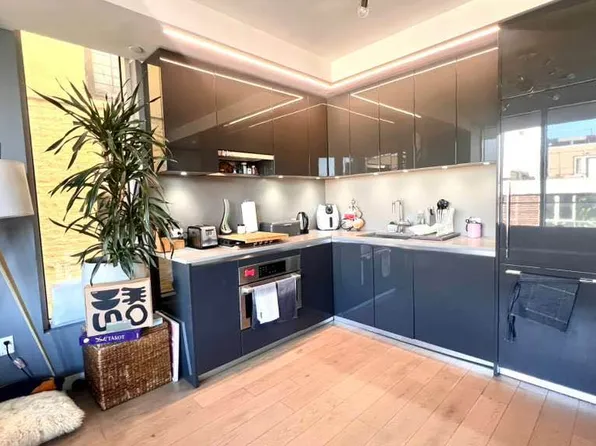 190 South First Street image 1 of 13