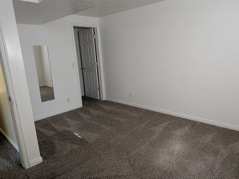 455 E 10065 S — Photo 10