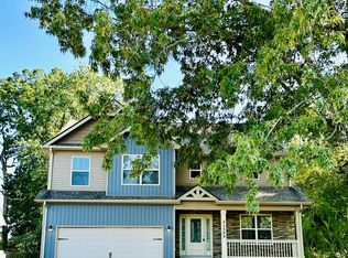 1500 Trainer Rd, Clarksville, TN 37042