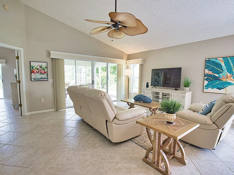782 Harrington Lake Dr N — Photo 12