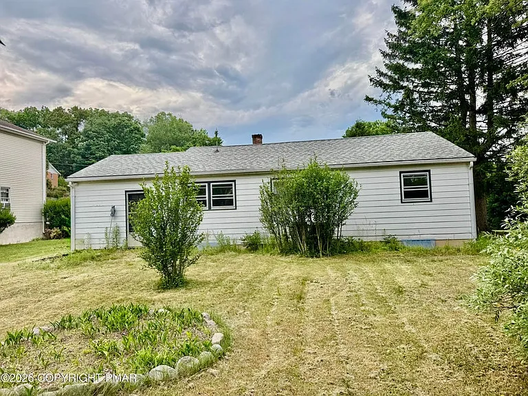 1111 Hillcrest Dr — Photo 25