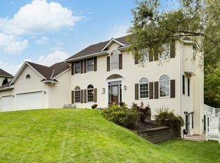 11960 41st Ave N, Plymouth, MN 55441