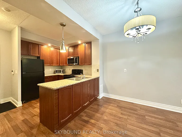 33 Cox Blvd #131 — Photo 3