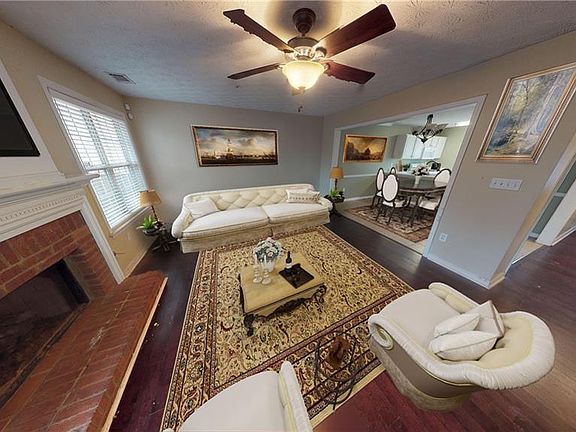 2nd image of 1336 Glenover Way