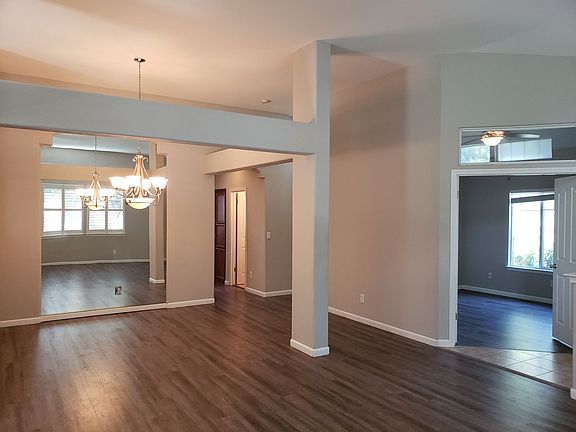3rd image of 7251 Noah Ct