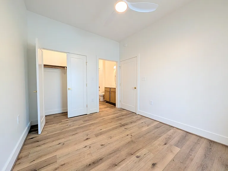 5900 Fort Ave #2 — Photo 7