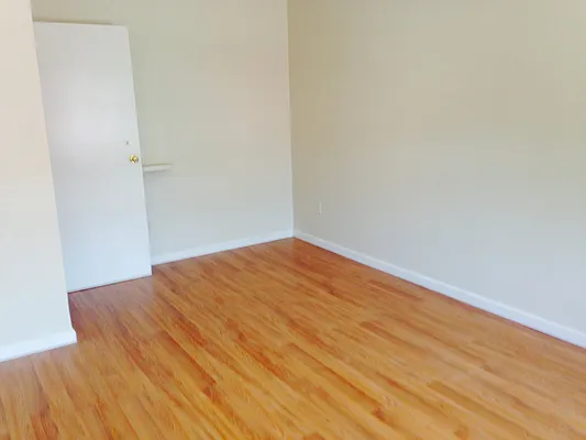 Rented by Premier Metro Realty Corp | media 29