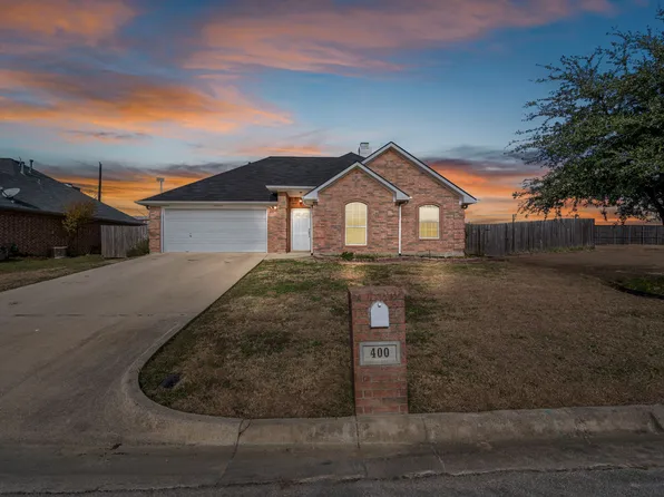 400 Madison Pl, Ponder, TX 76259