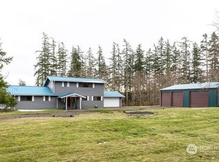 506 E Sleeper Rd, Oak Harbor, WA 98277