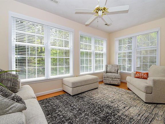 3rd image of 3060 McVitty Forest Dr