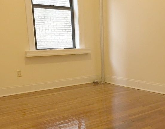 2nd image of 2214 Newkirk Ave