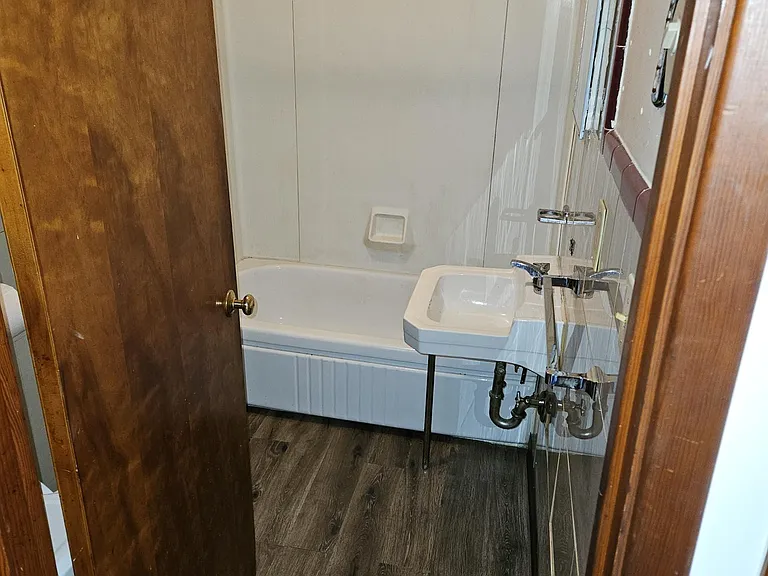 51 Bishop St #2B — Photo 2