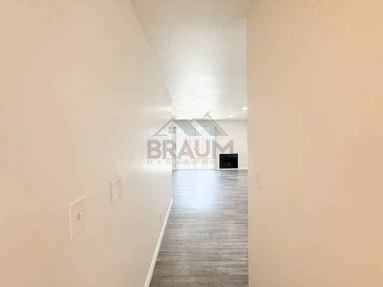 14257 Friar St — Photo 13