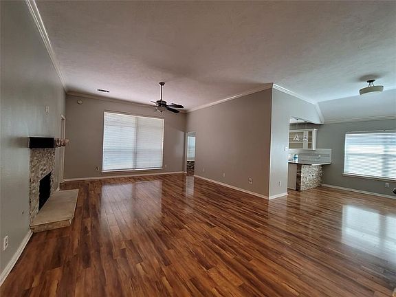 3rd image of 8011 Aspen Ct