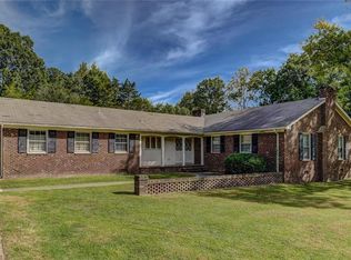 3303 Elk Dr, Burlington, NC 27215