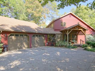 5835 Windy Acres Ln, Berrien Springs, MI 49103