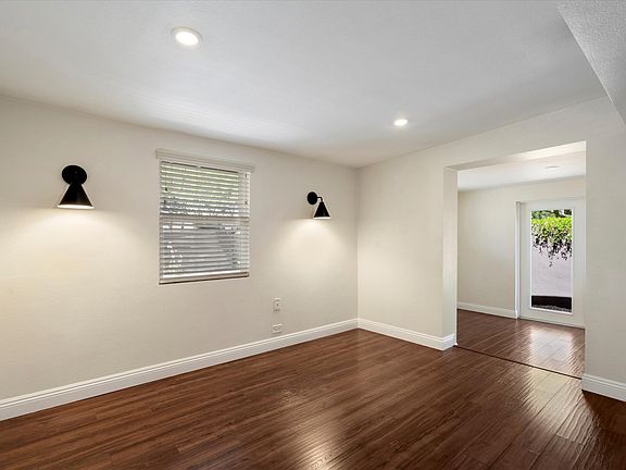 4th image of 4417 N 26th St #1