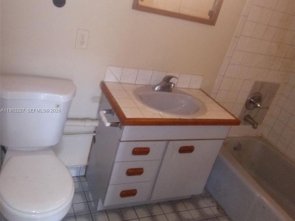 3rd image of 1925 Harding St #A-d