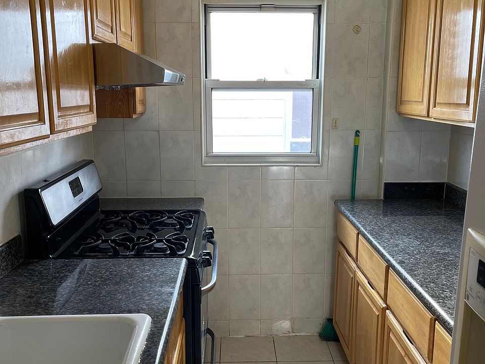 Kitchen with side window