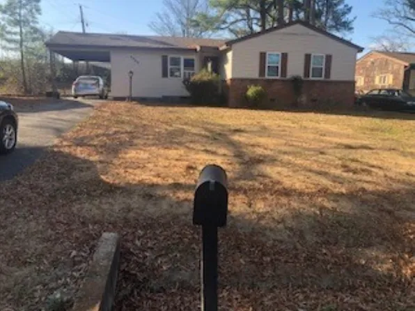 5569 Loch Lomond Dr, Memphis, TN 38116