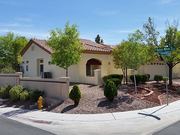 2nd image of 2528 Roseworthy Dr