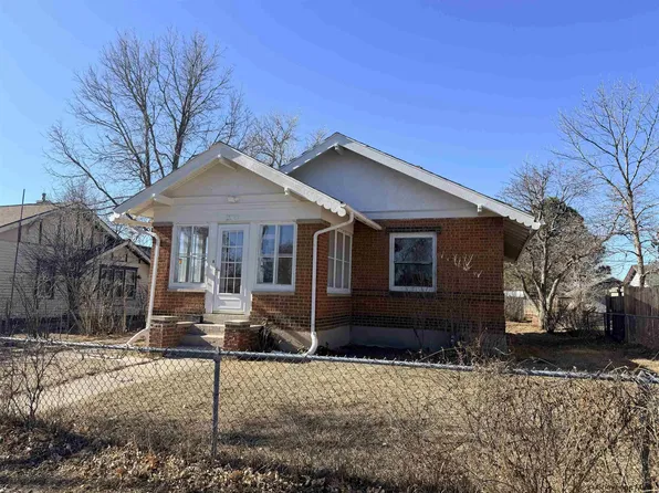 3018 Cribbon Ave, Cheyenne, WY 82001