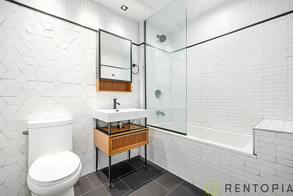 Rented by JCS Realty Group LLC | media 6